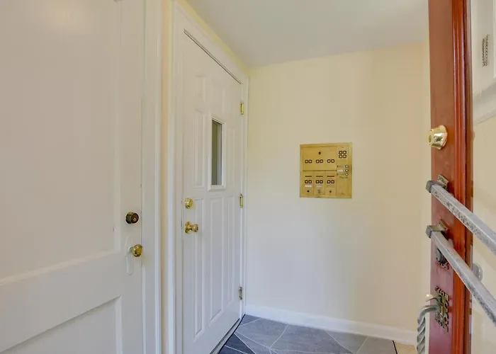 Apartment Chic Getaway W/ Fireplace! Chicago