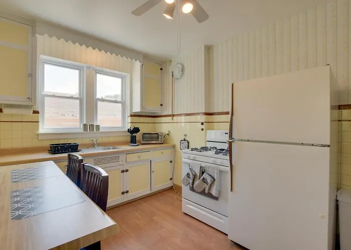 Apartment Chic Getaway W/ Fireplace! Chicago